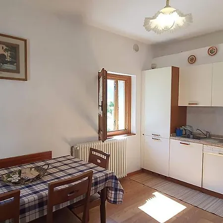 Roggia 10 Διαμέρισμα *